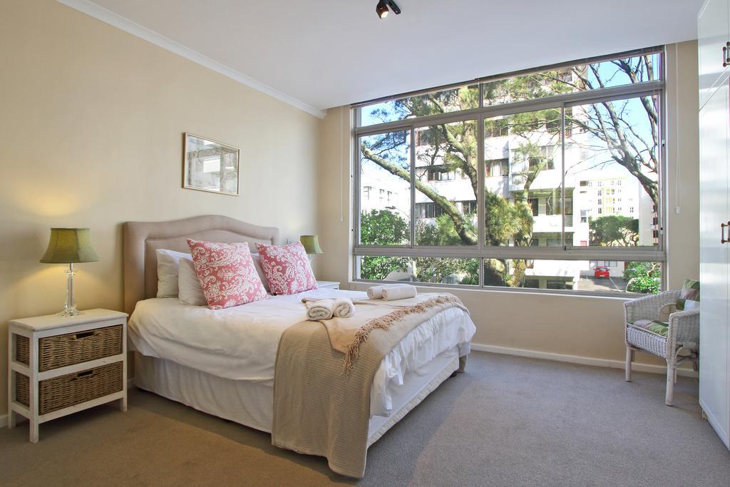 Berkeley Square Apartment Cape Town Exterior photo
