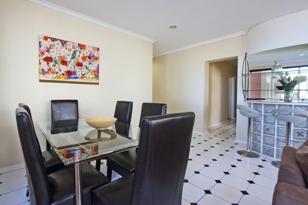 Berkeley Square Apartment Cape Town Exterior photo